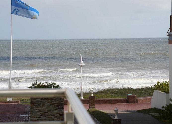 Seepferdchen - Kuscheliges Apartment Mit Meerblick-Balkon Wangerooge Eksteriør billede